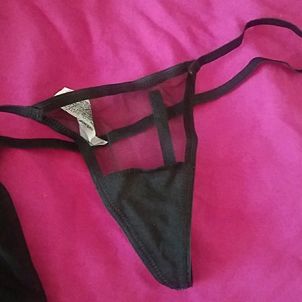 Lingerie - Picture 3 of 3